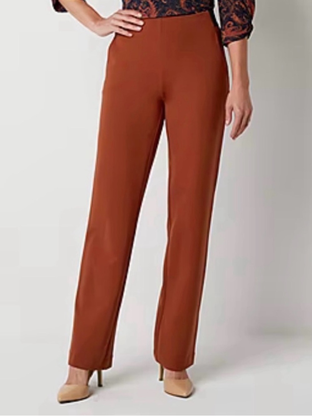 NWT Liz Claiborne Audra mid rise straight leg pull on pants.